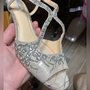 Alex Marie Mabbie beaded kitten heel taupe/silver sz 10m NIB!